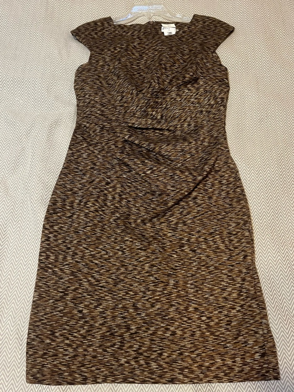 NWT Marvin Richards dress. Gorgeous fit with rouched waist. Cap sleeves. Size 6.
